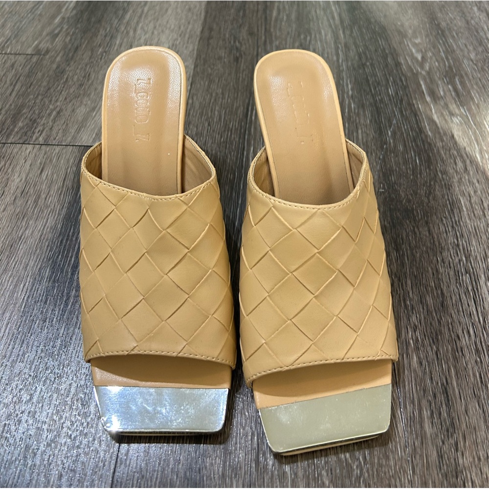 Tan and cream fake leather mule heels with mirror heels